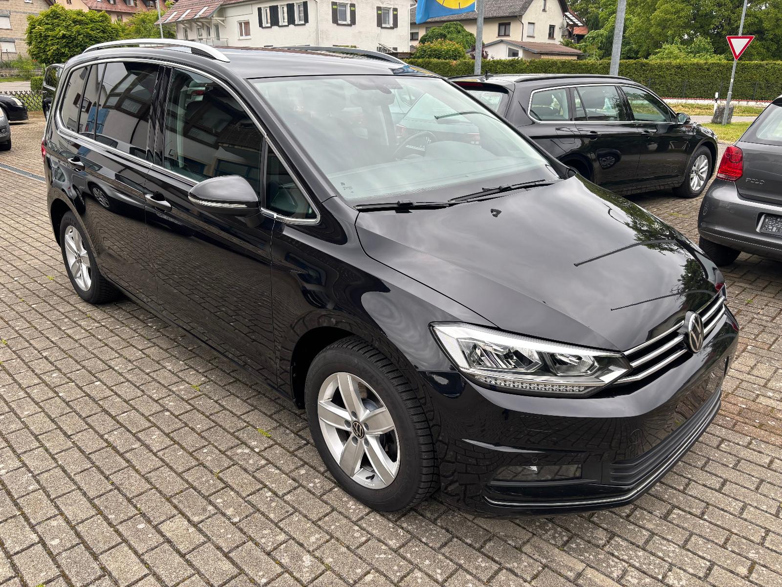 Volkswagen Touran Highline 2.0TDI BMT/Start-Stopp Navi AHK