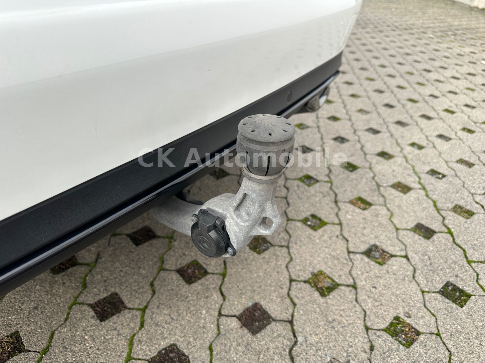 Fahrzeugabbildung Mercedes-Benz C300d T 4Matic Avantgarde/Burmeste/Navi/LED/360°