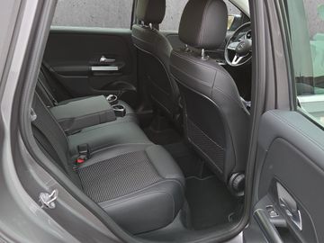 Fahrzeugabbildung Mercedes-Benz B 200 Progressive Navi AHK Klima Navi