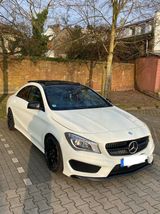 Mercedes-Benz CLA 220 d 4MATIC DCT AMG Line AMG Line - Mercedes-Benz CLA 220 aus 2015