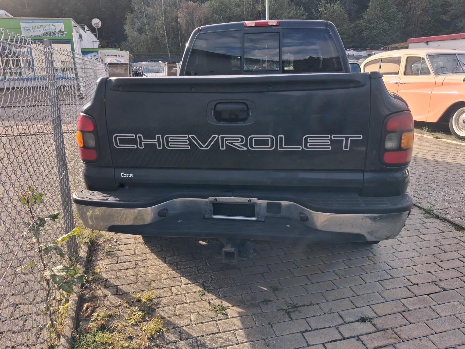 Chevrolet Silverado 2005 — engine 4.300 cm³, 194 HP (143kW)
