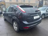 Ford Focus 1,6 *SERVICE NEU* - Ford Focus aus 2009: Se