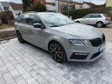 Skoda Octavia 2.0 TSI DSG RS 245 Combi RS - Skoda Octavia Gebrauchtwagen in Stuttgart