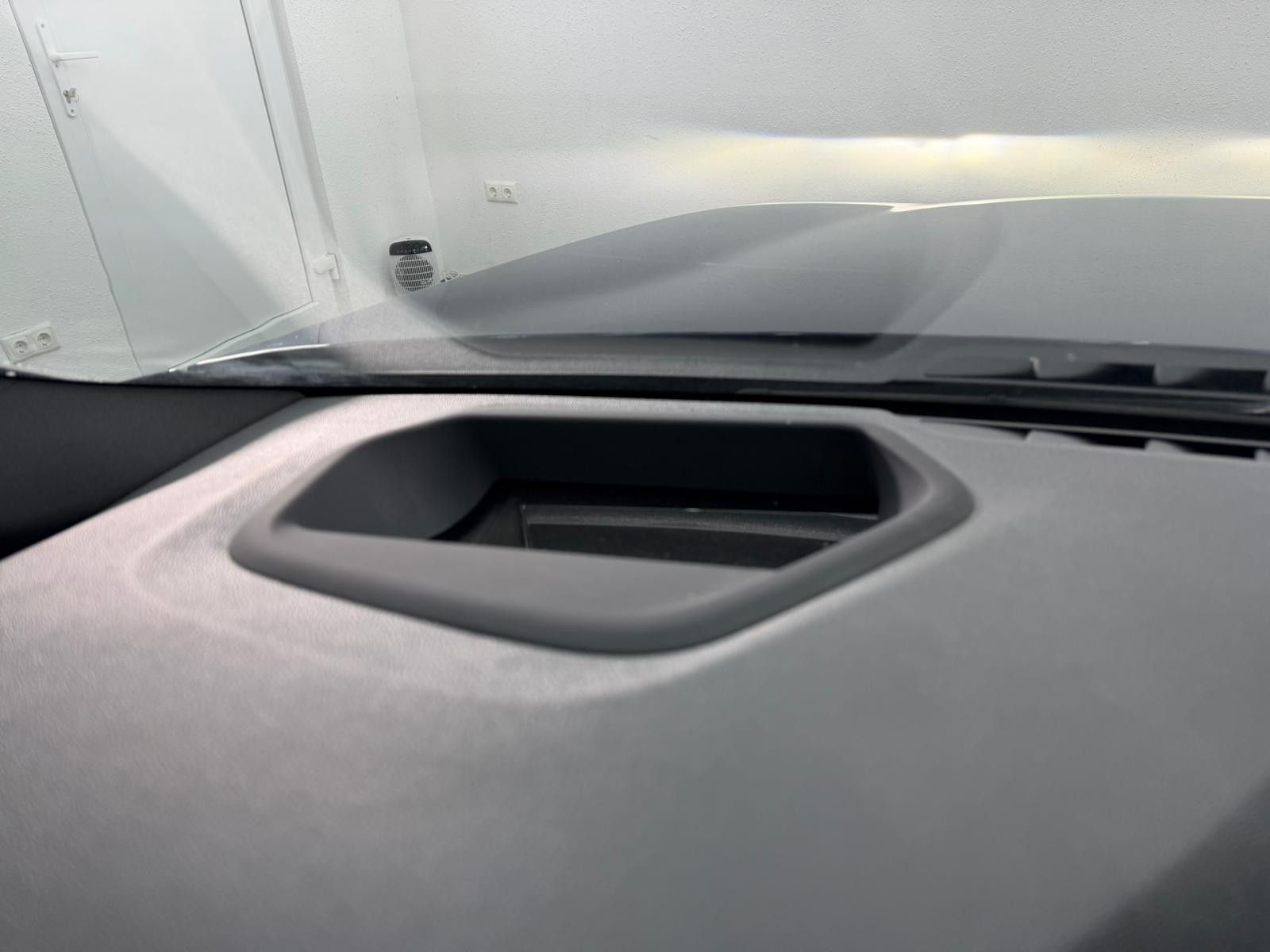 Fahrzeugabbildung BMW 530d M-SPORT/FACELIFT/LASER/ASSIST/STHZG/AHK