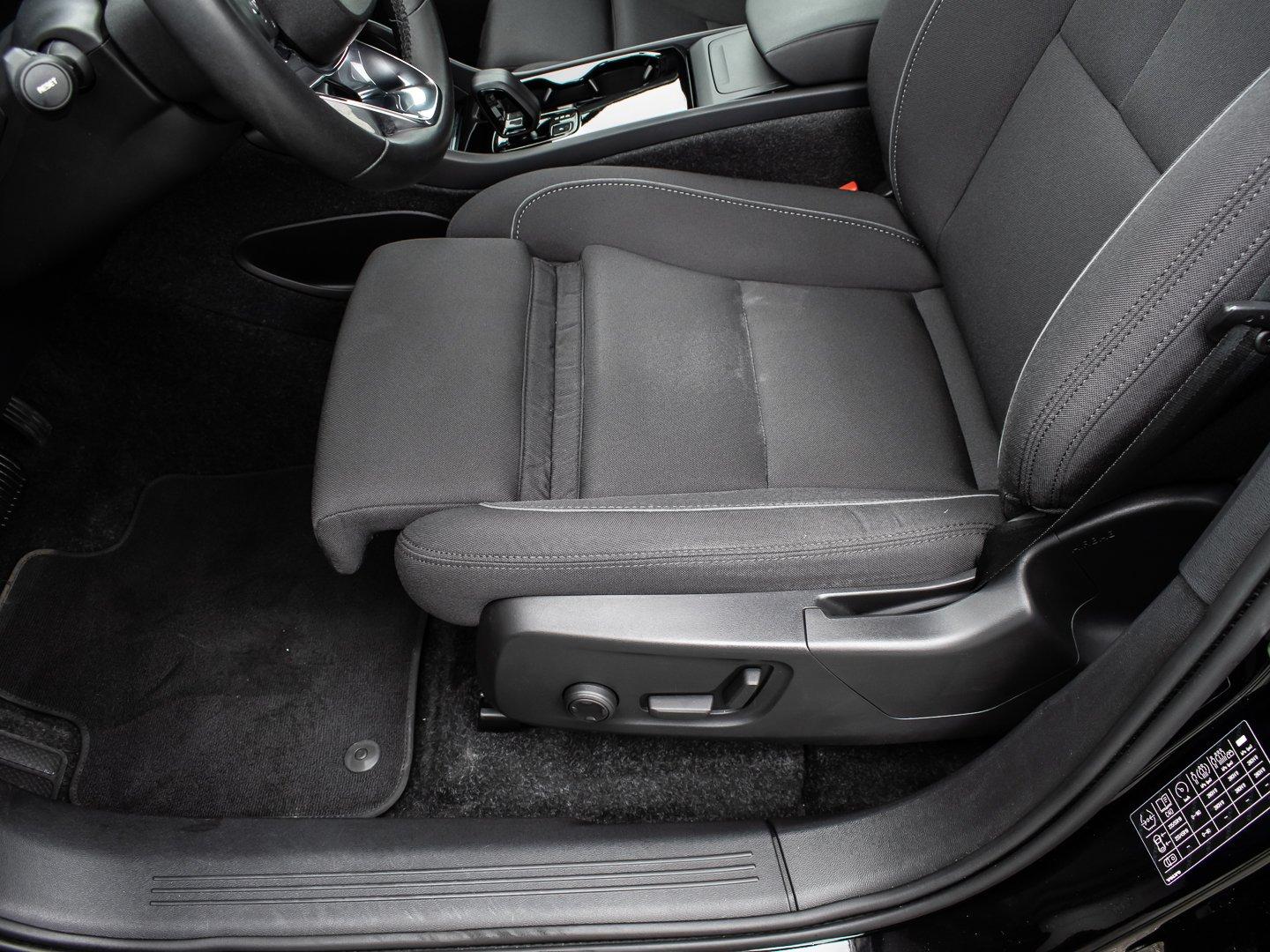 Volvo C40 Twin Motor AWD Ultimate PANO AHK 360° H&K LE, миниатюра 17