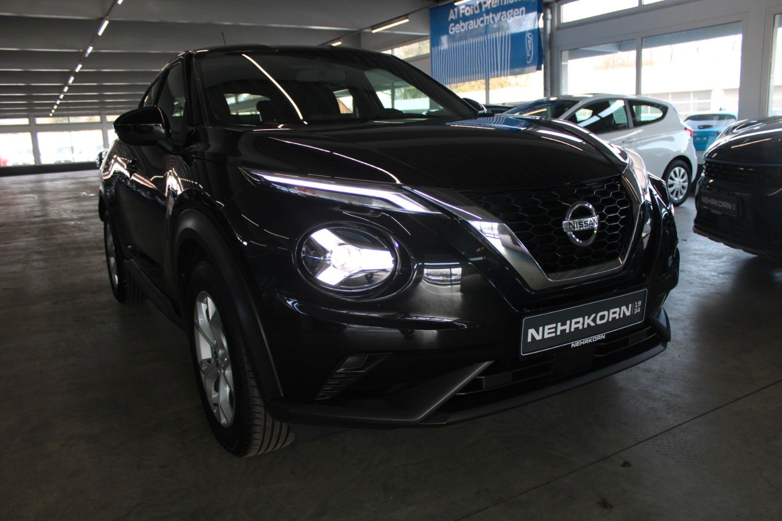 Fahrzeugabbildung Nissan JUKE ACENTA DAB NAVI LED Kamera SHZ aus 1.Hand