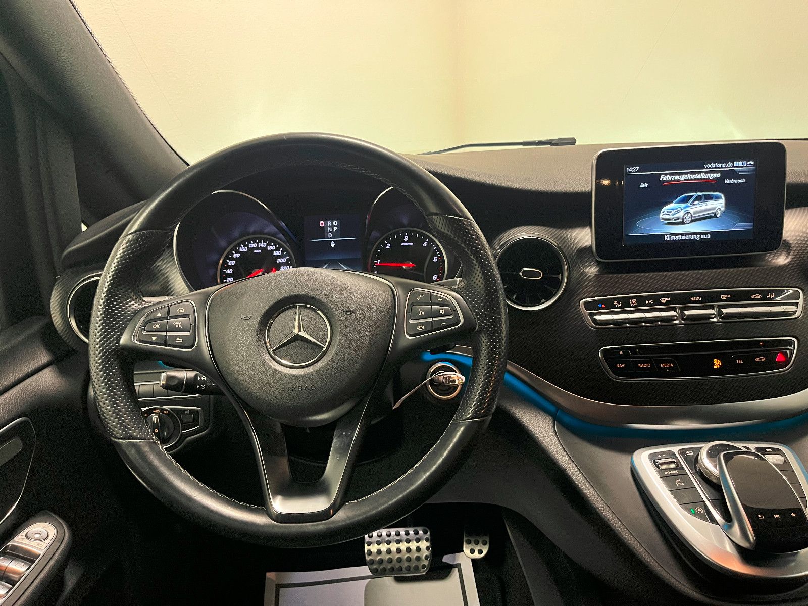 Mercedes-Benz V 250 d Lang AMG Line *7-Sitze/Kamera/LED foto 9