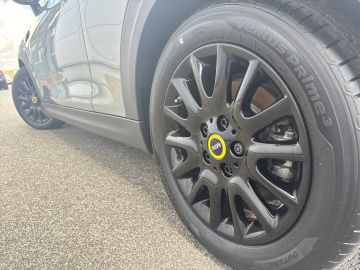 MINI Cooper SE - 12