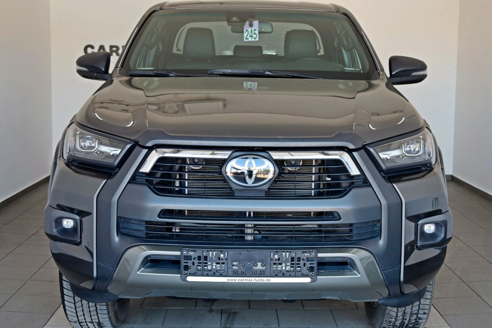 Fahrzeugabbildung Toyota Hilux 2.8 D-4D Invincible,4x4 ,CarPlay,Rollo,AHK