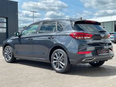 Fahrzeugabbildung Hyundai i30 1.0 T-GDI Edition 30+ *Navi*CarPlay*CAM*LED*