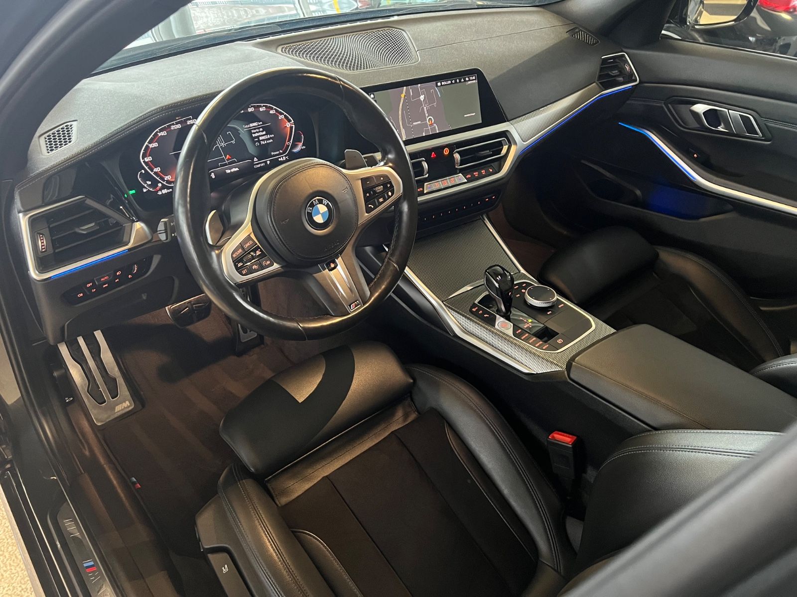 Fahrzeugabbildung BMW M340i Lim. xDrive * 1.HAND *SCHECKHEFT-BMW*360*