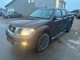 Nissan Navara 2.5 dCi Pickup Double Cab XE 4X4 Klima - Nissan Navara: Allradantrieb, 2.5