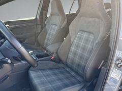 VW Golf VIII 2.0 TDI GTD DSG Black Matrix Navi Rfk VW Golf VIII 2.0 TDI GTD DSG Black Matrix Navi Rfk