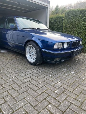 BMW e34 530i v8