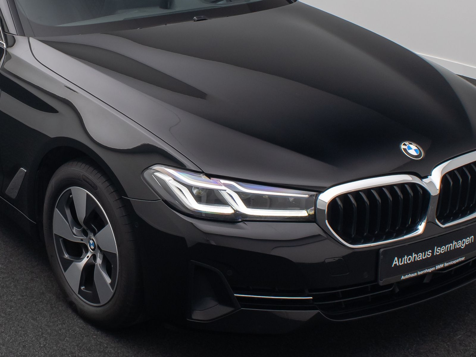 Fahrzeugabbildung BMW 520d xD Laser ACC HUD DAB Kamera DisplKey Alarm