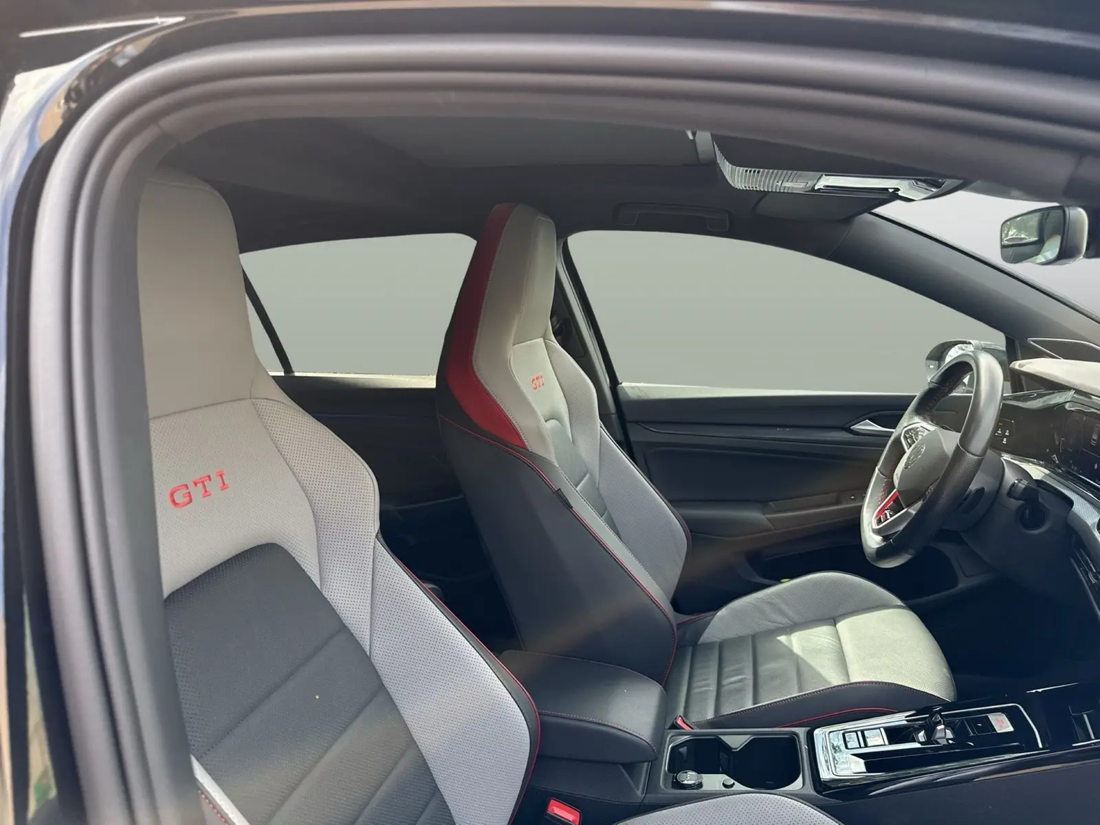 Volkswagen Golf 2.0 GTI LEDER H.KARDON PANO KAMERA, миниатюра 7