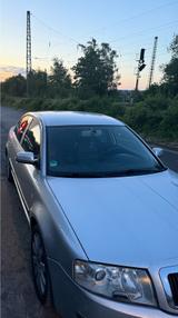 Skoda SuperB 2.6 TDI V6 Motor - gebrauchte Skoda Superb aus dem Jahr 2006