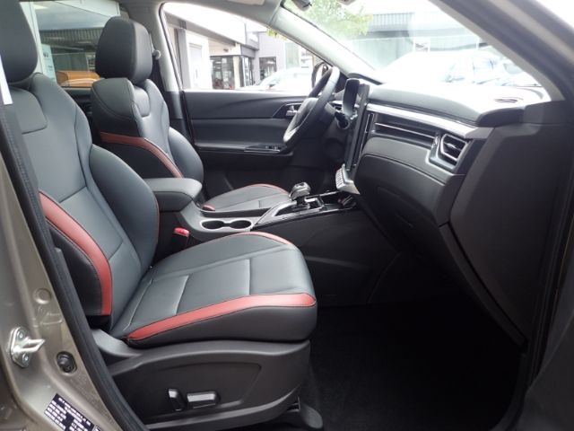 Fahrzeugabbildung DFSK Forthing 3 1.5L Turbo El. Panodach Leder ACC El.