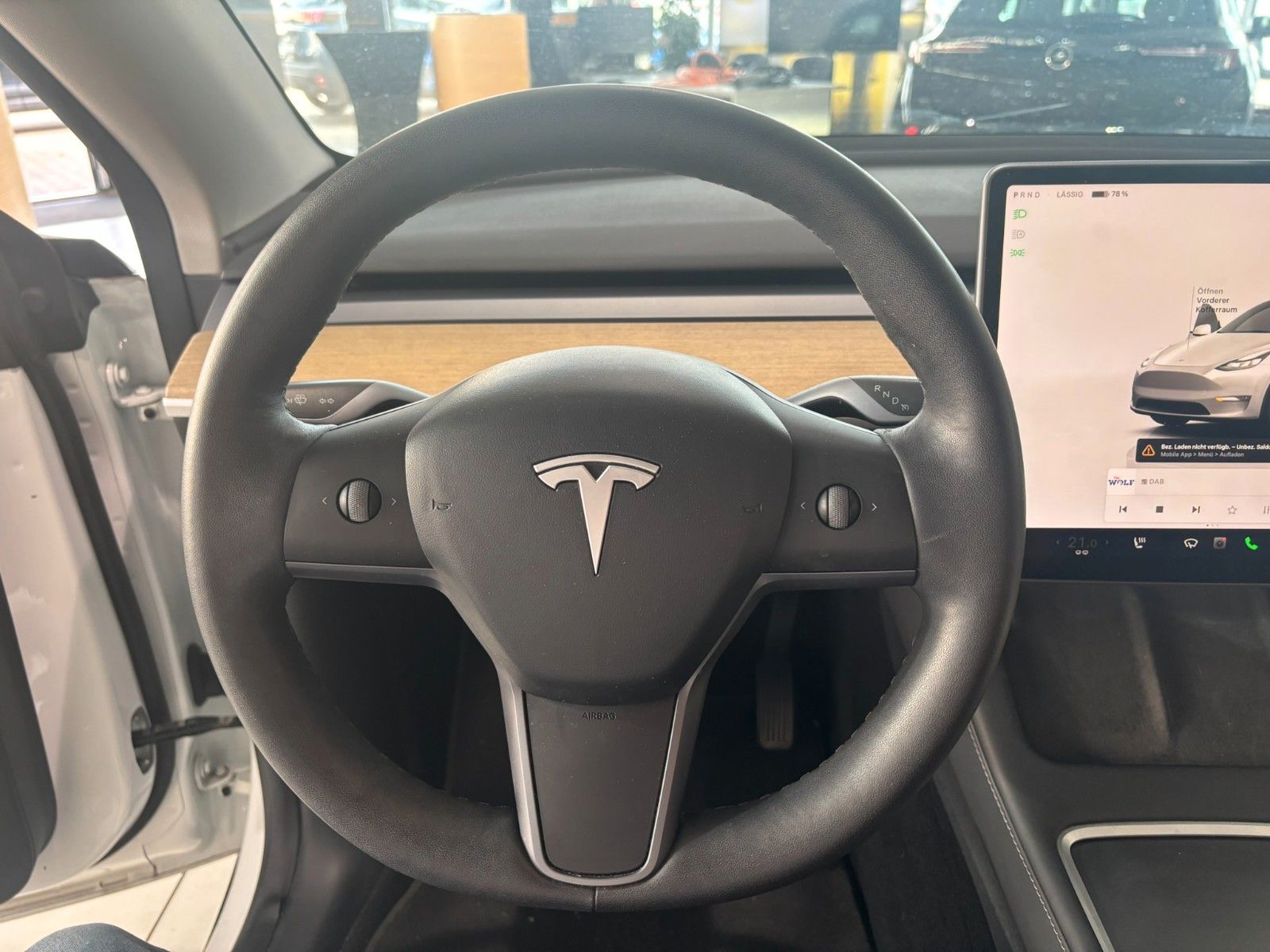 Fahrzeugabbildung Tesla Model Y Long Range Dual AWD SHZ/NAVI/19"ALU/ALLW