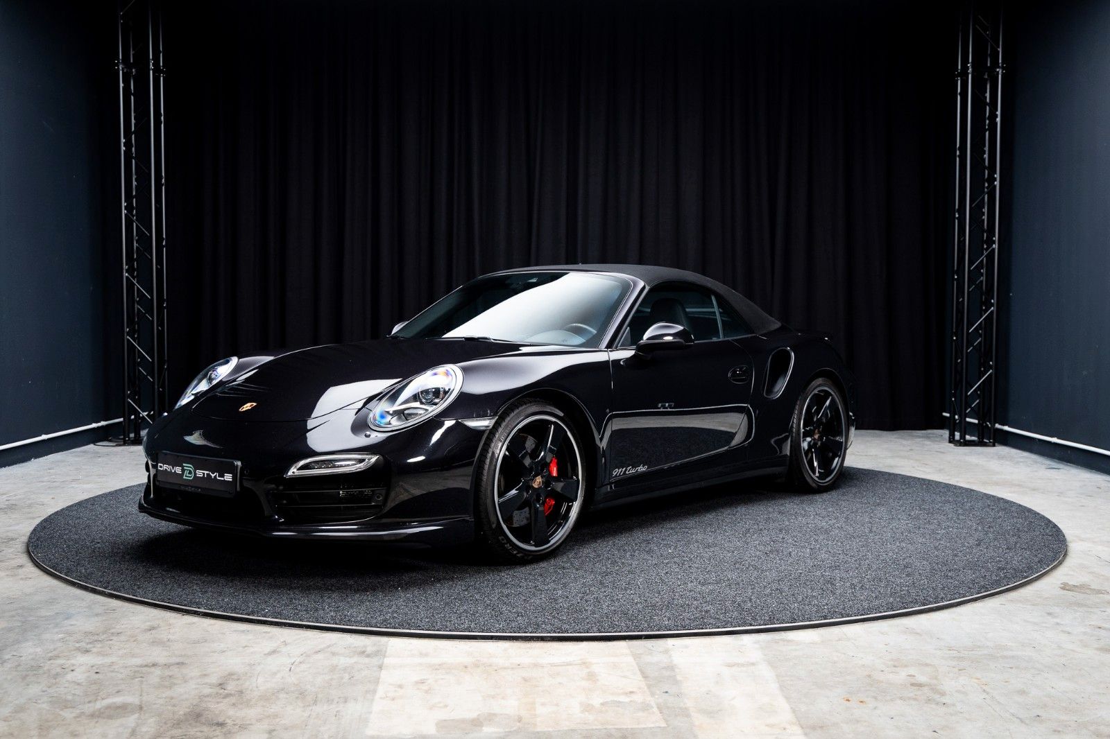 Fahrzeugabbildung Porsche Turbo Cabrio + 2. Hand + Scheckheft + Approved