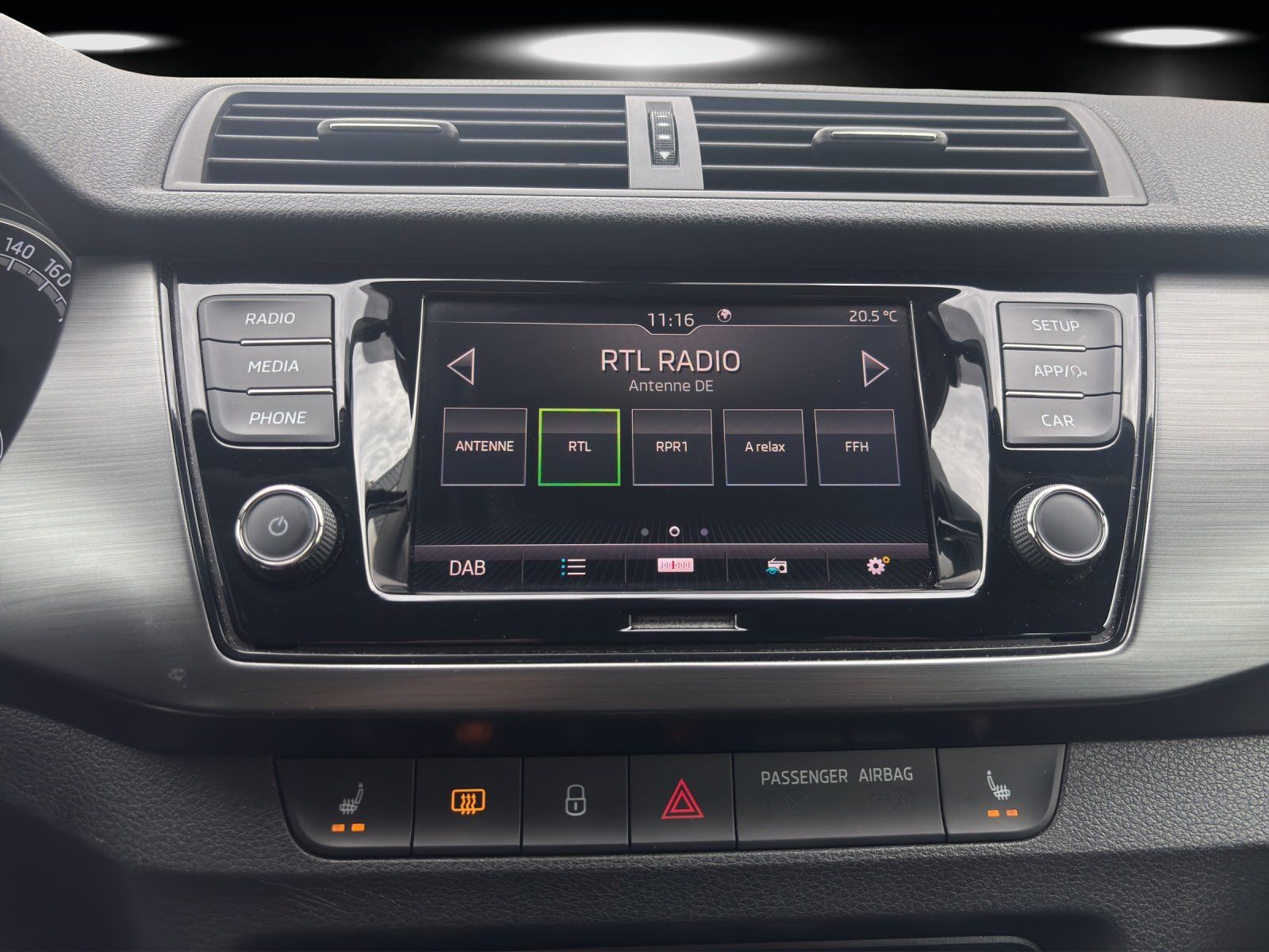 Fahrzeugabbildung SKODA Fabia Soleil 1,0 TSI LED/ACC/PDC/SHZ/DAB/