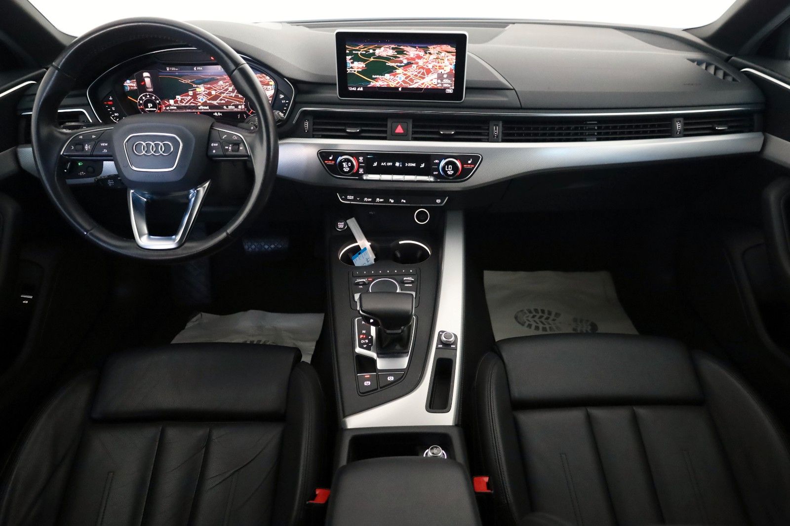 Fahrzeugabbildung Audi A4 Avant 45 TFSI S Line Leder,Navi,LED,Panorama