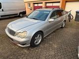 Mercedes-Benz Mercedes Benz C-Klasse 200 Kompressor GAS - Mercedes-Benz E 200 mit LPG-Antrieb: Automatik