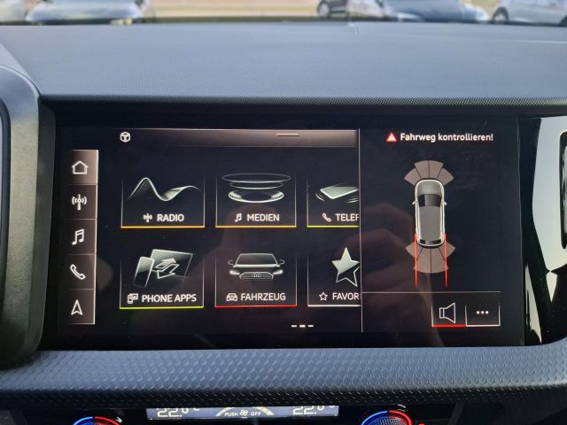 A1 SPORTBACK 30 TFSI ADVANCED LED+SHZ+PDC+DAB