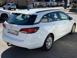 Opel Astra K Sports Tourer Business/AHK/PDC/Tempomat - Opel Astra: Weiß, Sports Tourer