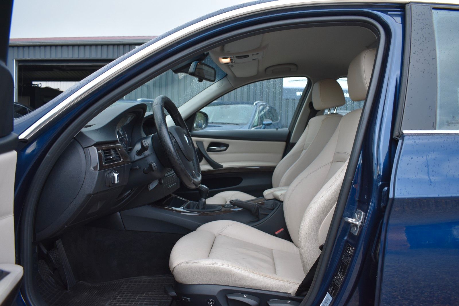 Fahrzeugabbildung BMW 325 d Touring Edition Exclusive