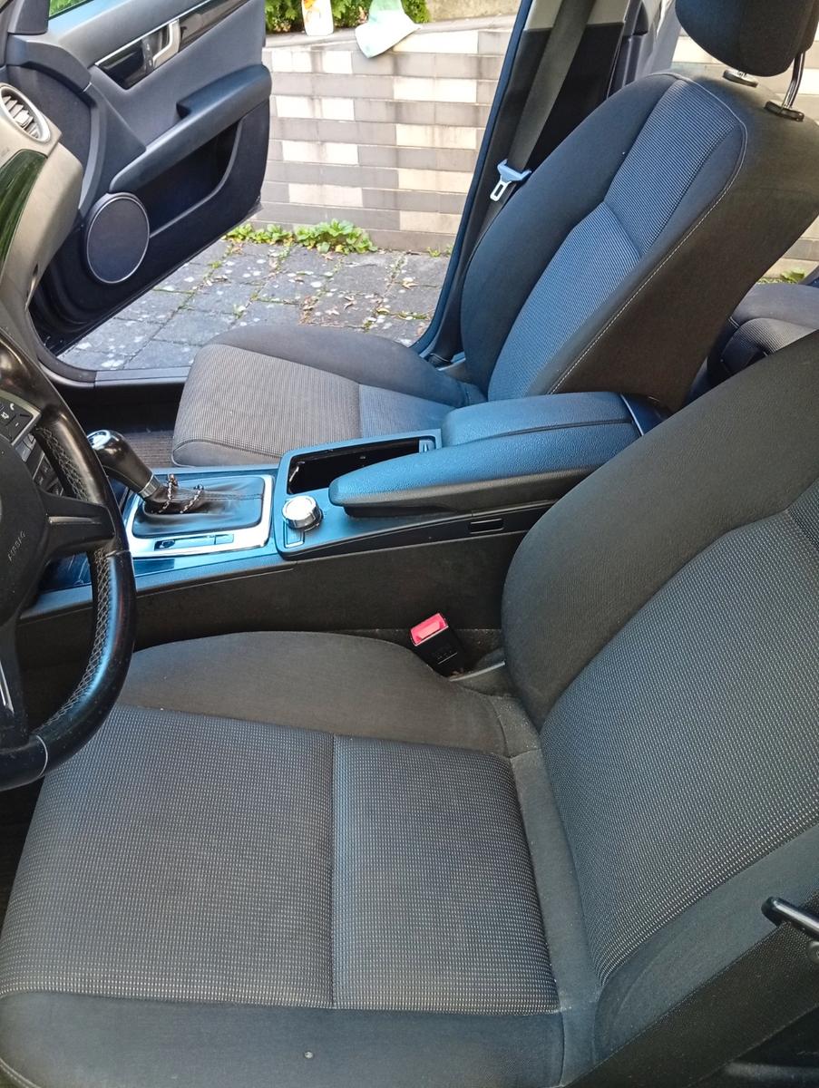 Mercedes-Benz C200 2011 — photo 6