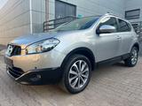 Nissan QASHQAI 4X4 2.0 AUTOM. NAVI/PAN/LEDER/RFK/BOSE - gebrauchte Nissan Qashqai aus dem Jahr 2010
