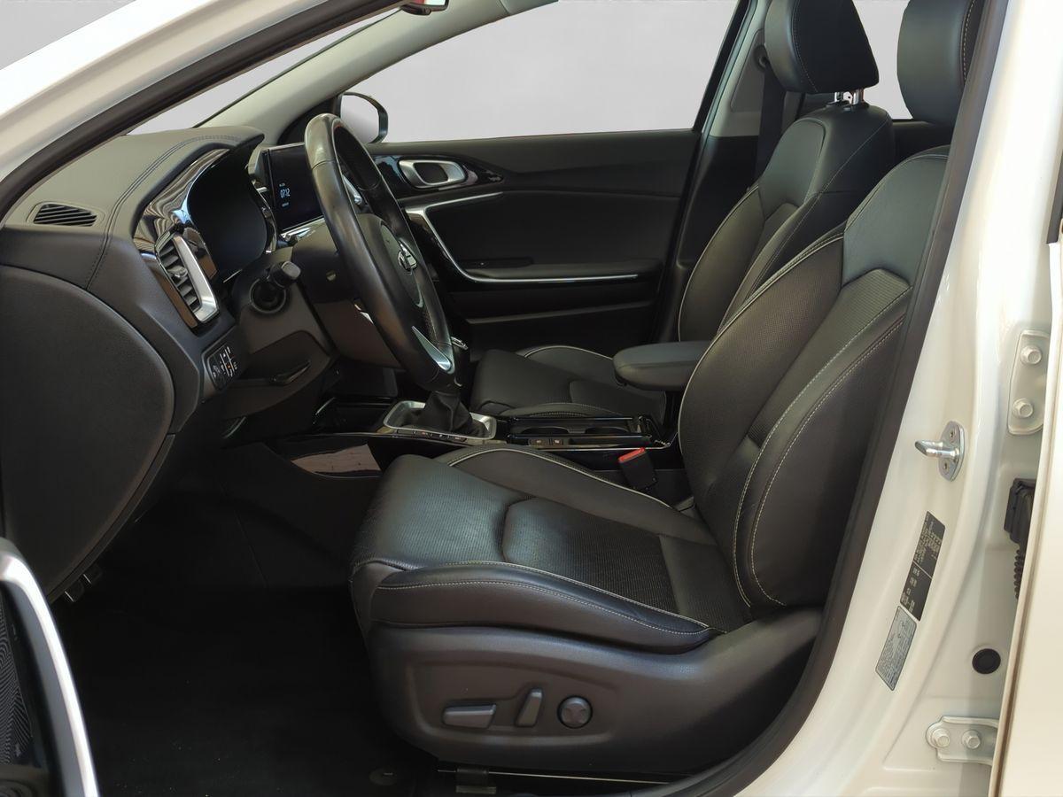 Kia XCEED 1.4T PLATINUM PANO-DACH+LEDER+NAVI+KAMERA+