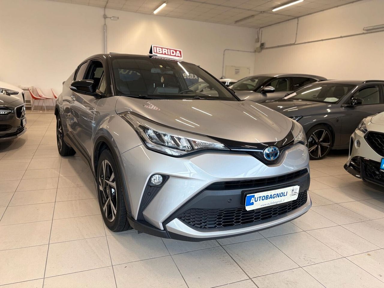 Toyota C-HR TREND 2.0 Hybrid E-CVT 26000 KM imagem 2