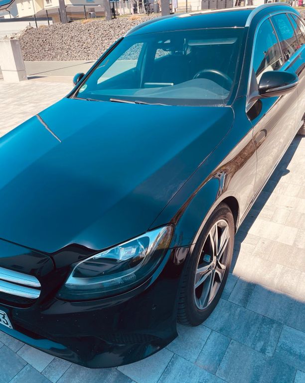 Image of Mercedes-Benz C 220