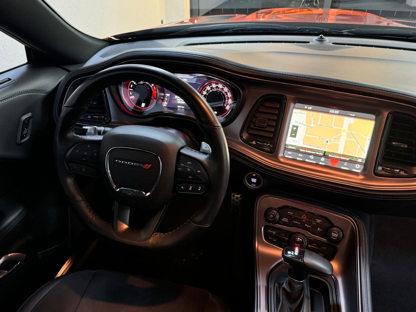 Fahrzeugabbildung Dodge CHALLENGER R/T WIDEBODY SCAT PACK-LAST CALL 1.HD