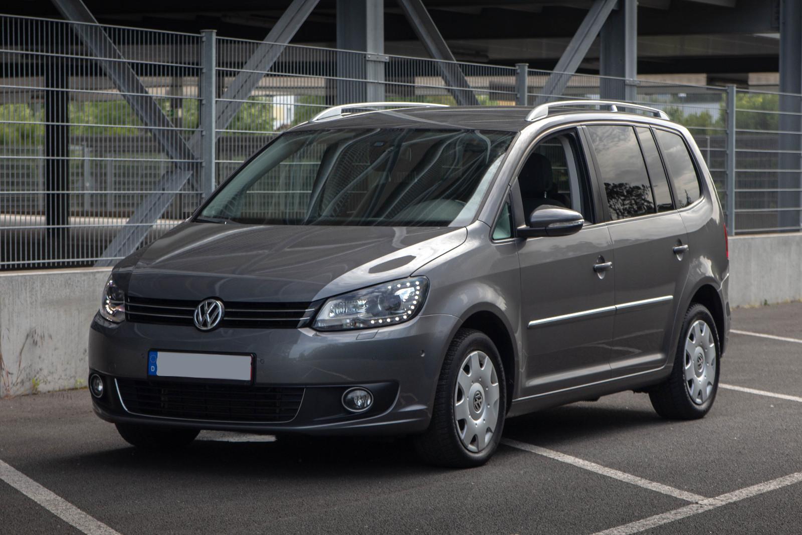 Volkswagen Touran 2.0 TDI DSG Highline*XEN*Klima*AHK*