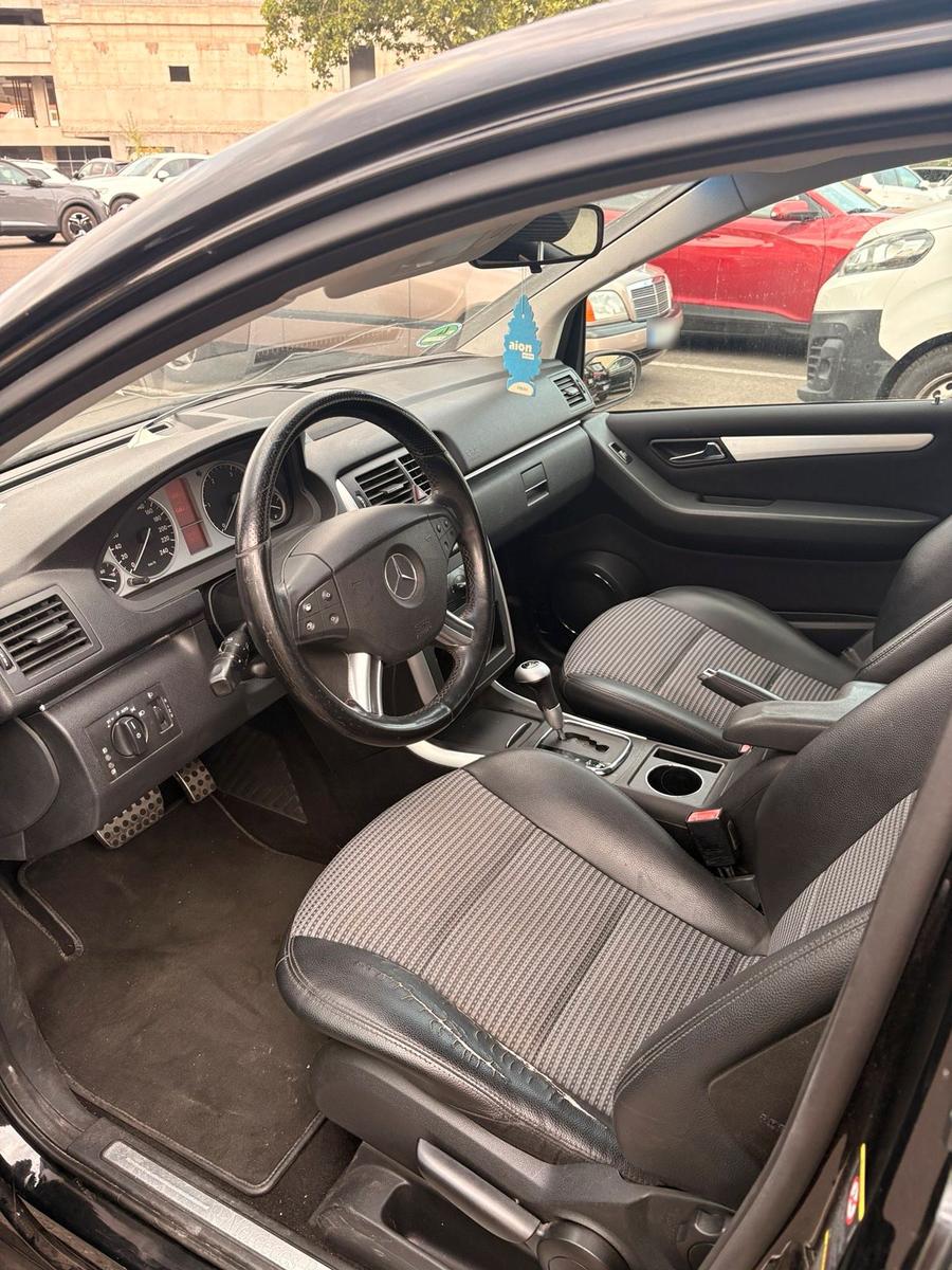 Mercedes-Benz B180 2005 — photo 7