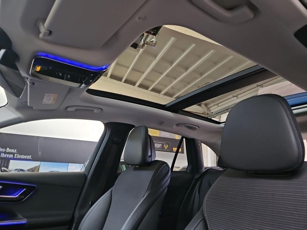 Fahrzeugabbildung Mercedes-Benz GLC 200 4M Avant AHK Pano HUD 360° LED Burmester