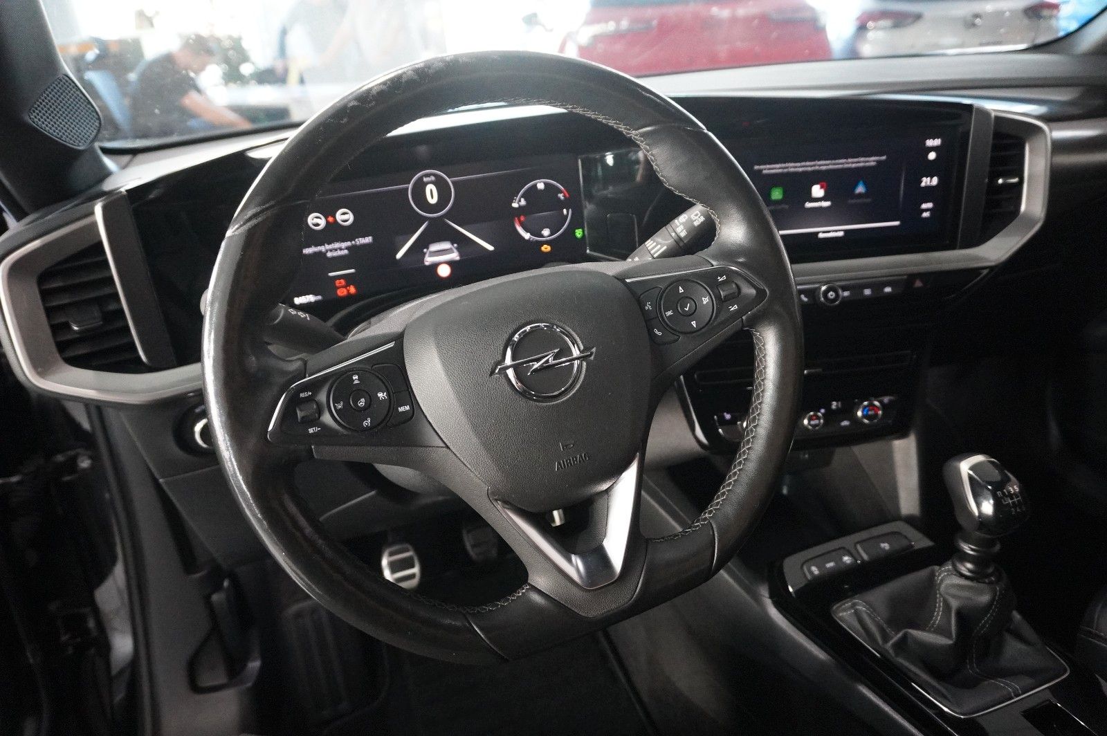 Fahrzeugabbildung Opel Mokka 1.2 Ultimate AHK/NAVI/SHZ/KAMERA/ACC/18"AL
