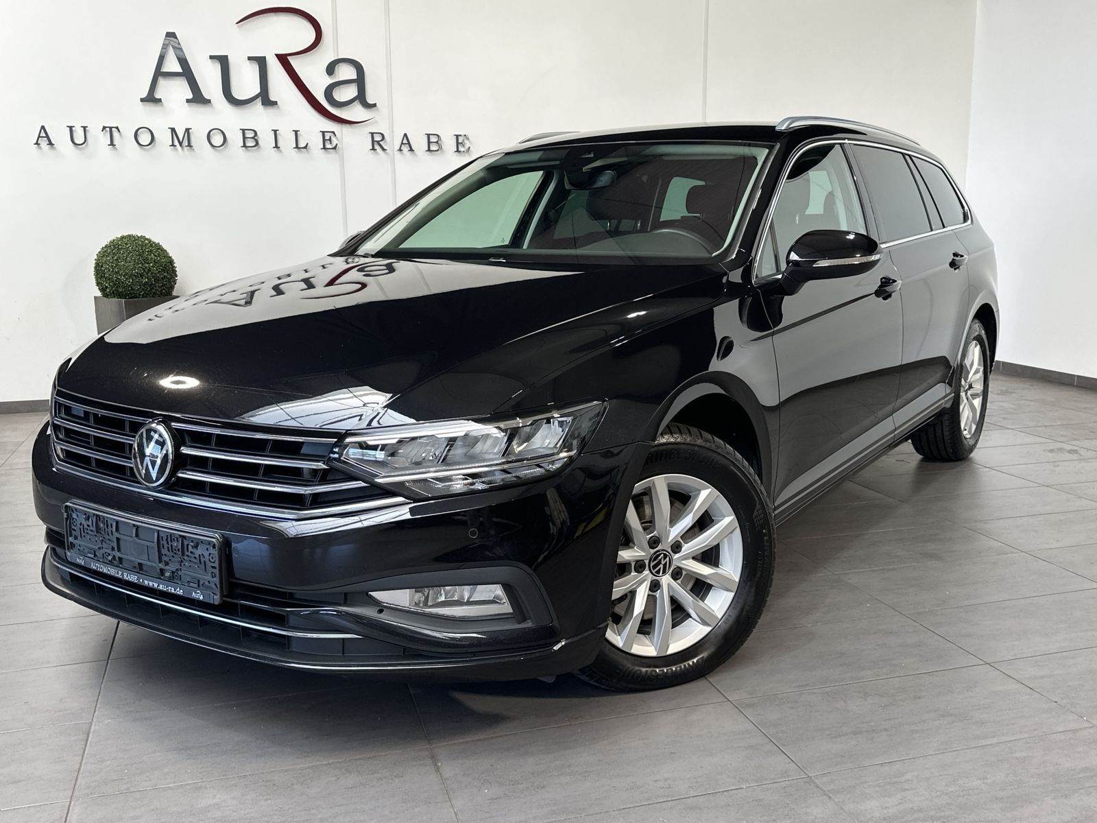 Fahrzeugabbildung Volkswagen Passat Variant Business NAV+LED+CARPLAY+KAMERA