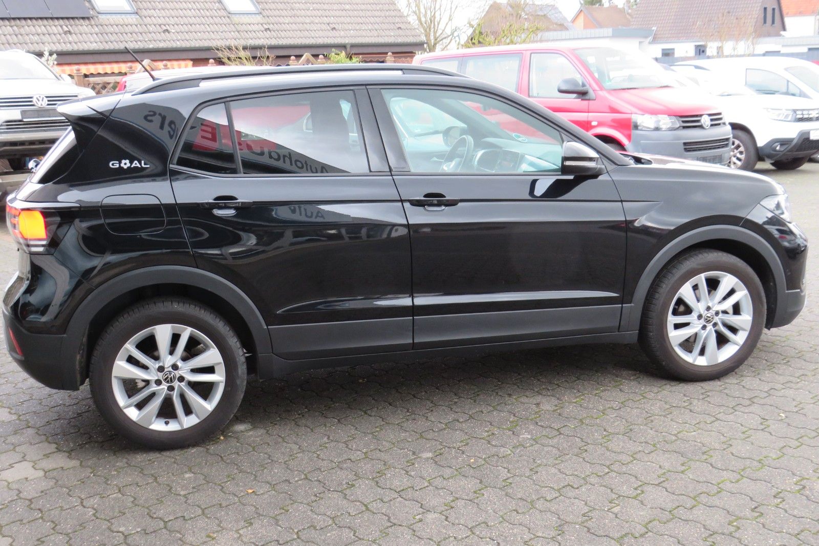 Fahrzeugabbildung Volkswagen T-CROSS DSG GOAL AHK PDC NAVI ASSISTENT-PA. 1.HD