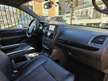 Lancia Voyager - 10