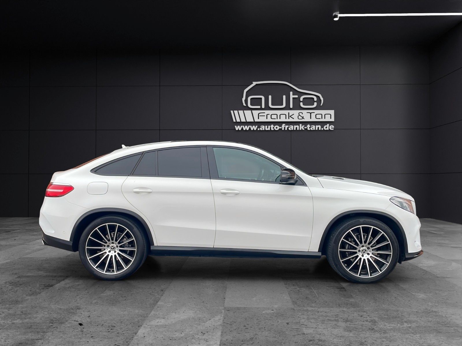 Fahrzeugabbildung Mercedes-Benz GLE 350 d Coupe 4Matic*AMG-Line*Pano*Luftfed*