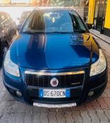 Fiat Sedici 1.9 MJT 4x4 Dynamic - blaue Fiat Sedici