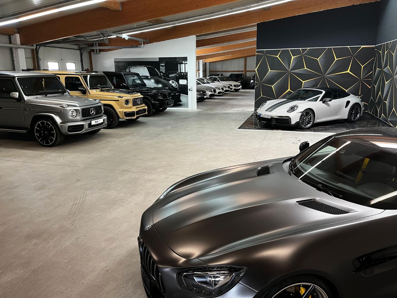 showroom-image-main