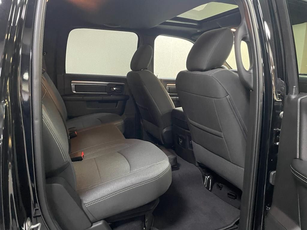 Fahrzeugabbildung Dodge 2023 WARLOCK CREW CAB HEMI 4x4 LPG-SOFORT!