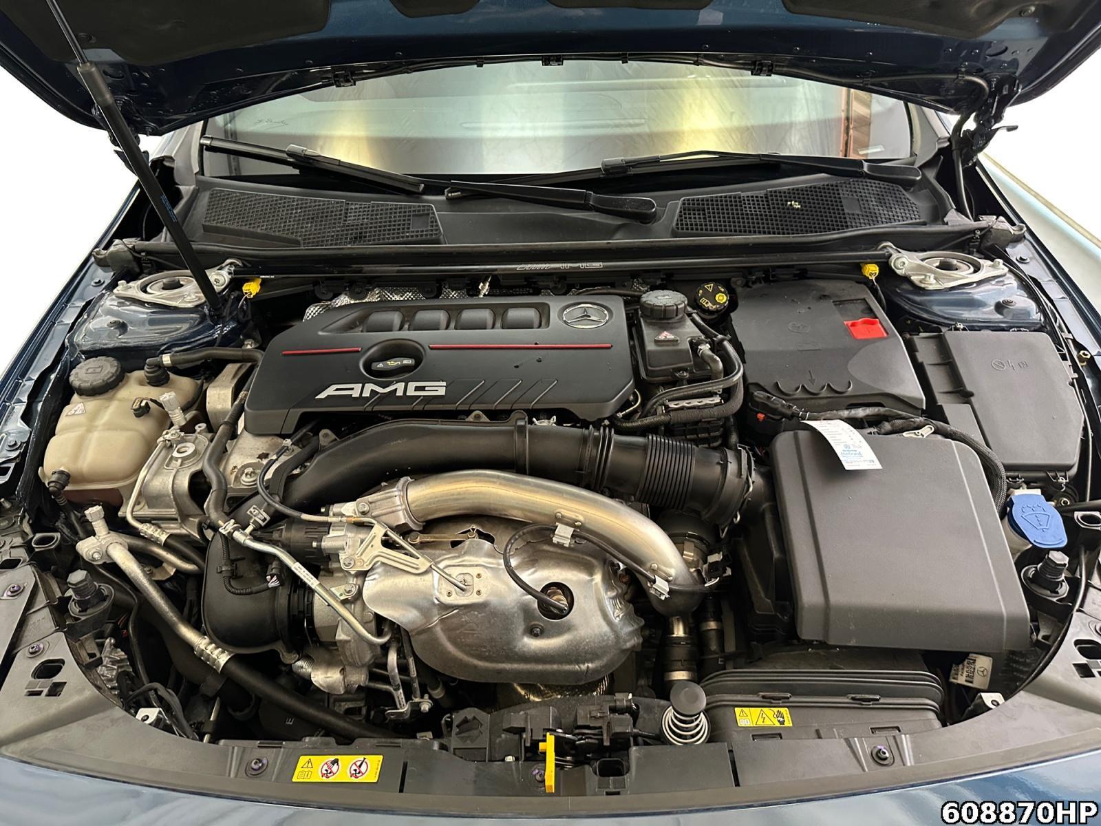 Mercedes-Benz CLA 35 AMG SB 4M Night MULTIBEAM DISTRONIC Pano