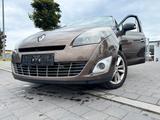 Renault Scenic III Grand Luxe*2.HAND*LEDER*PDC*6-GANG - Renault Scenic Gebrauchtwagen in Nürnberg