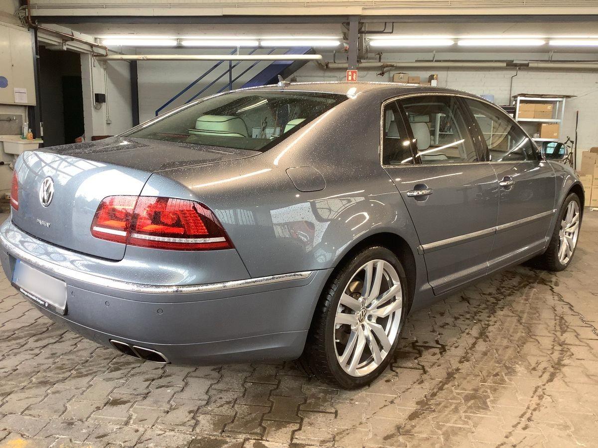 Volkswagen Phaeton 4.2 V8 4-SITZE KURZ*VOLL*VW SCHECKHEFT*